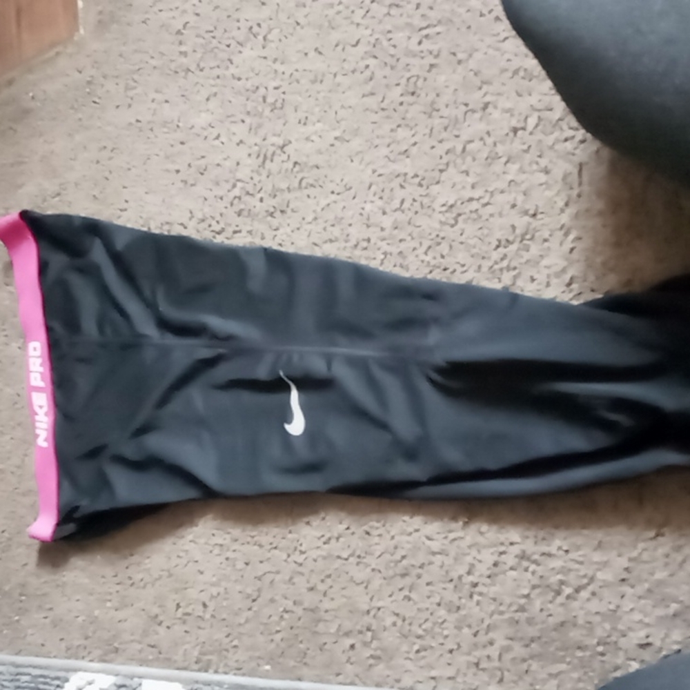 Nike Pro Leggings - image 7